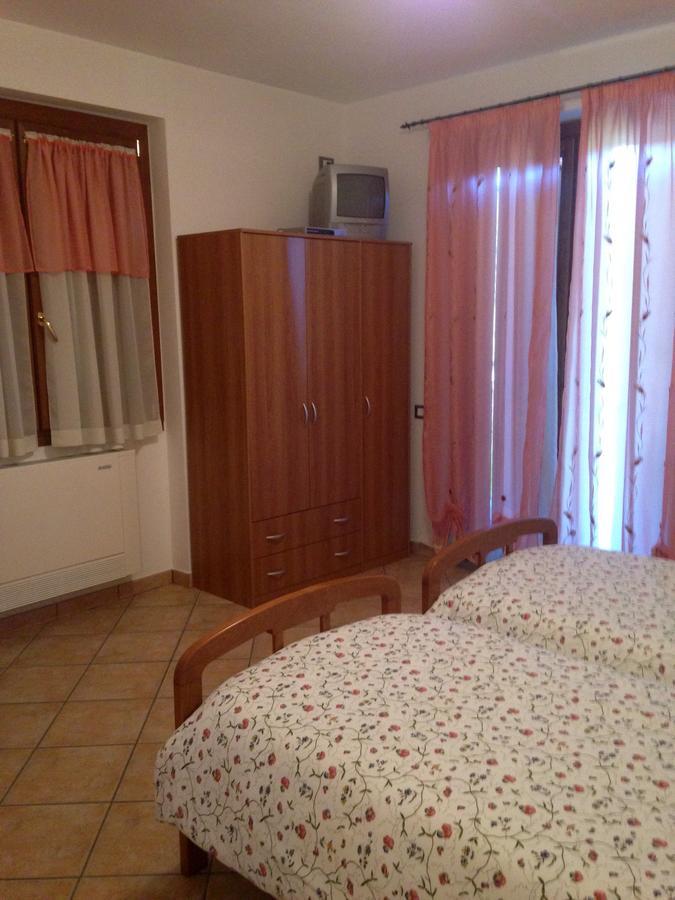 Garni Marika Hotel Gargnano Eksteriør billede